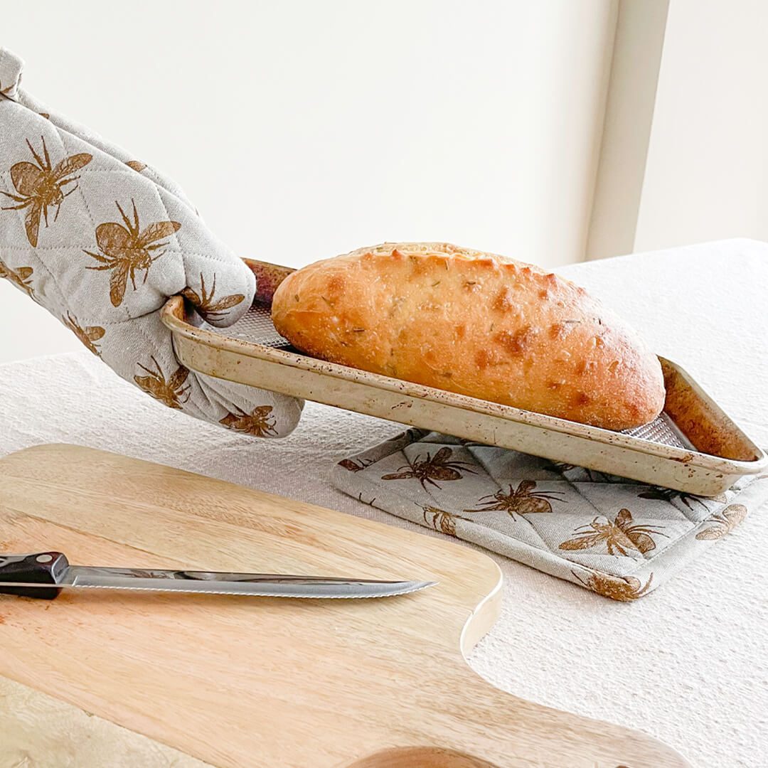 Mustard Honey Bee Oven Mitt